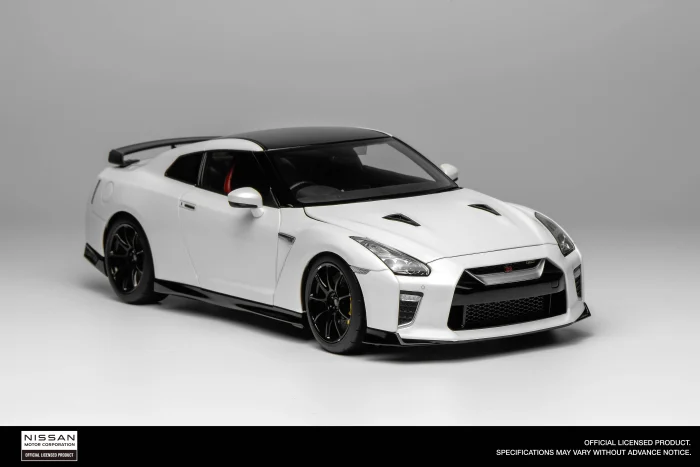 Nissan GT-R (R35) Track Edition Brilliant White Pearl - Image 3