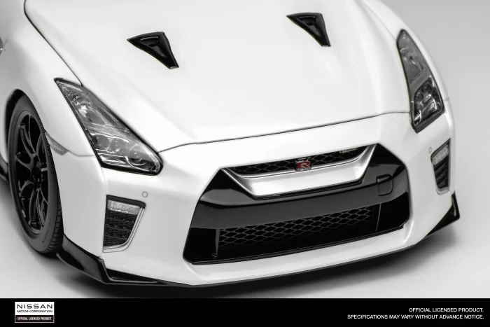 Nissan GT-R (R35) Track Edition Brilliant White Pearl - Image 7