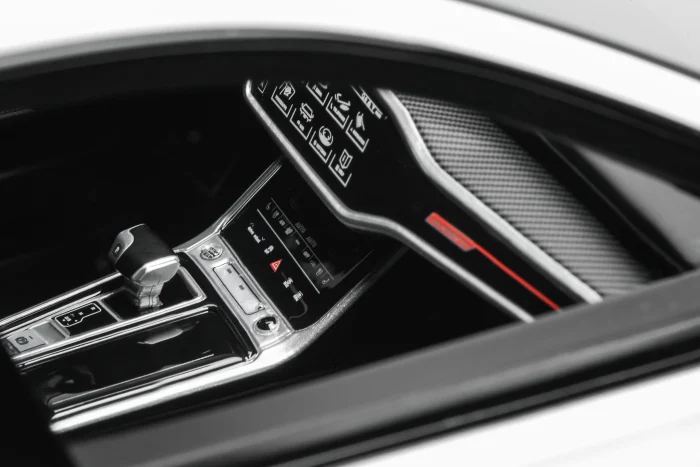 Audi RS6 Avant 2021 (C8) Glacier White - Image 10