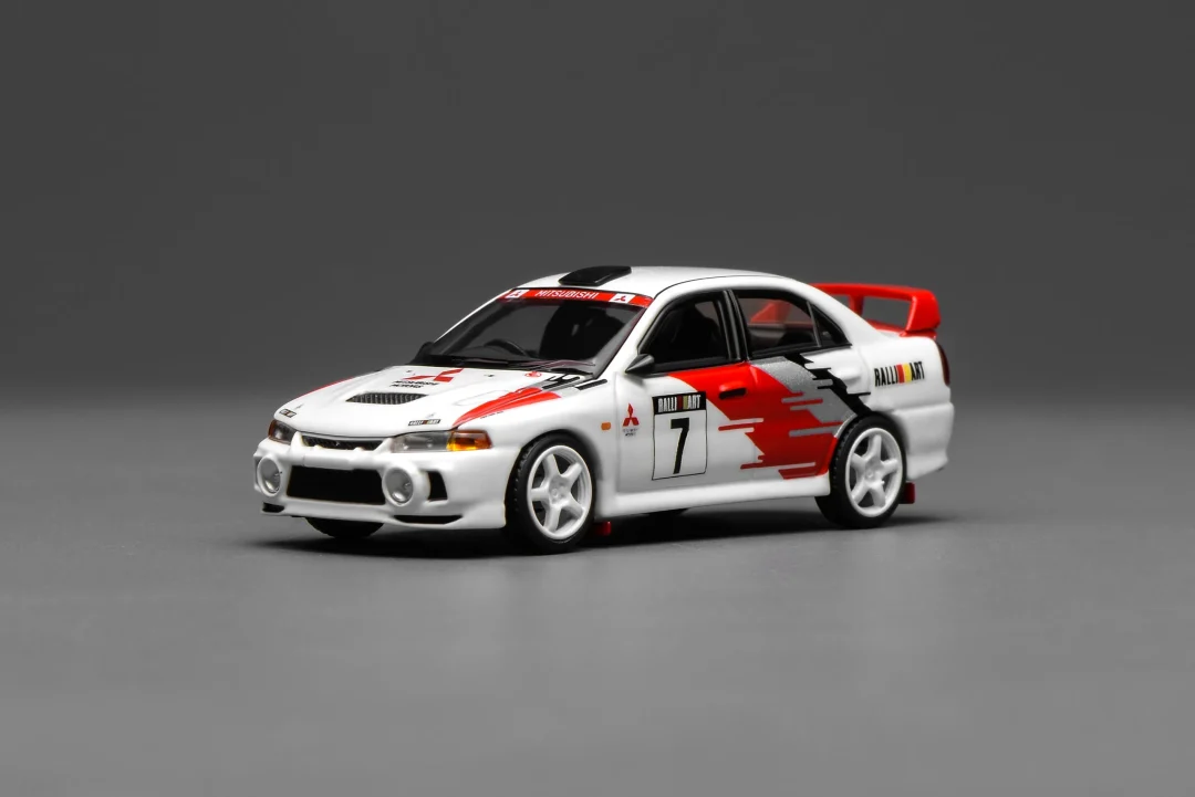 Mitsubishi-Lancer-Evolution-IV