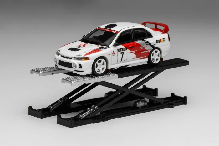 1:64 Mitsubishi Lancer Evolution IV GSR