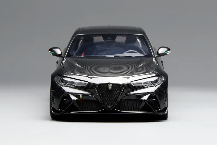 Alfa Romeo Giulia GTAm Carbon Fiber - Image 4