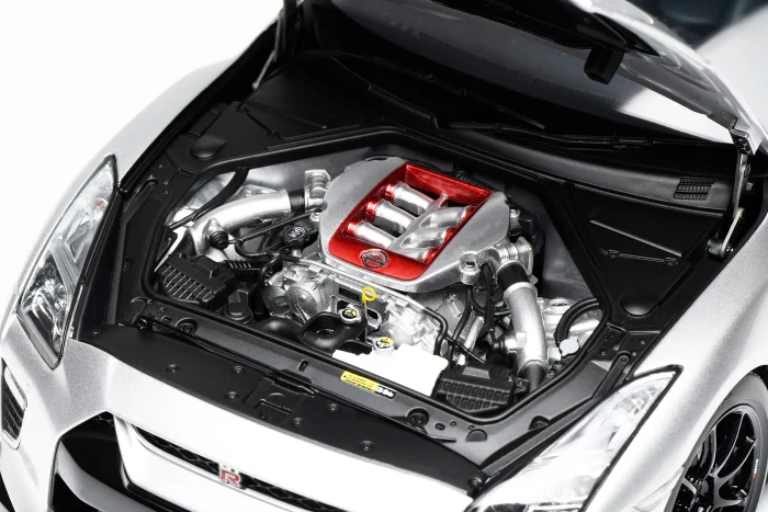 Nissan GT-R(R35) Ultimate Metal Silver Track Edition Engineered By NISMO 2020 - Image 8
