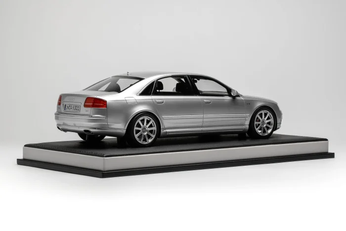 Audi A8 W12 2008 Ice Silver Metallic - Image 2