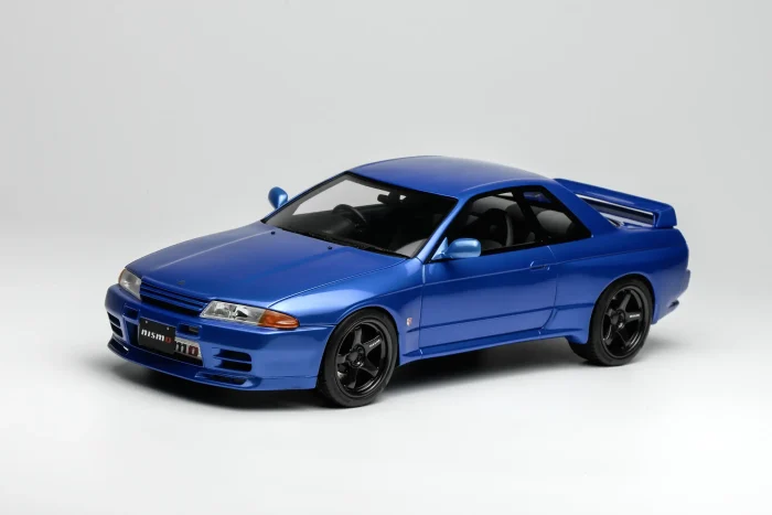 Nissan Skyline GT-R(R32) Customized Bayside Blue - Image 3