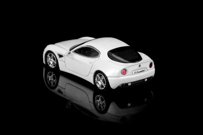 Alfa Romeo 8C Competizione 2008 Bianco Polare - Image 5