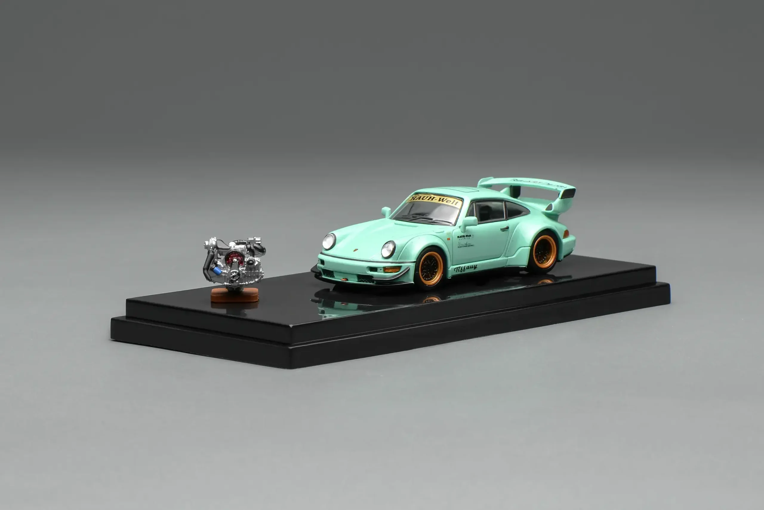 RWB 964 Tiffany Blue RWB 964 Tiffany Blue 1:64 MOTORHELIX