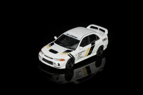 Mitsubishi Lancer Evolution IV GSR Customized TECKWRAP White MOTORHELIX