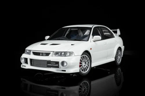Mitsubishi Lancer Evolution VI GSR Scotia White MOTORHELIX