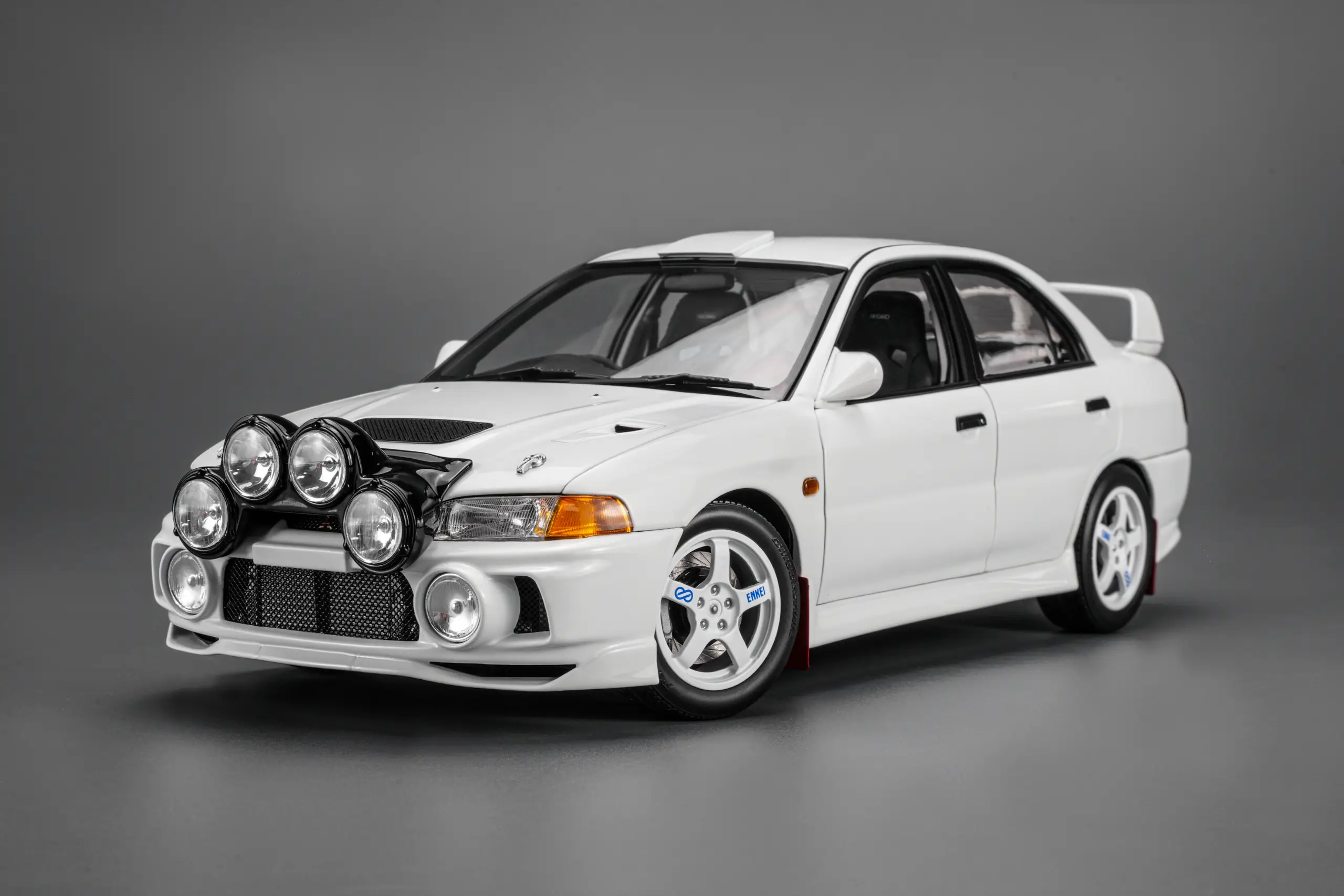 DSC08062 Mitsubishi Lancer Evolution IV GSR BONNET RALLY LAMP POD MOTORHELIX