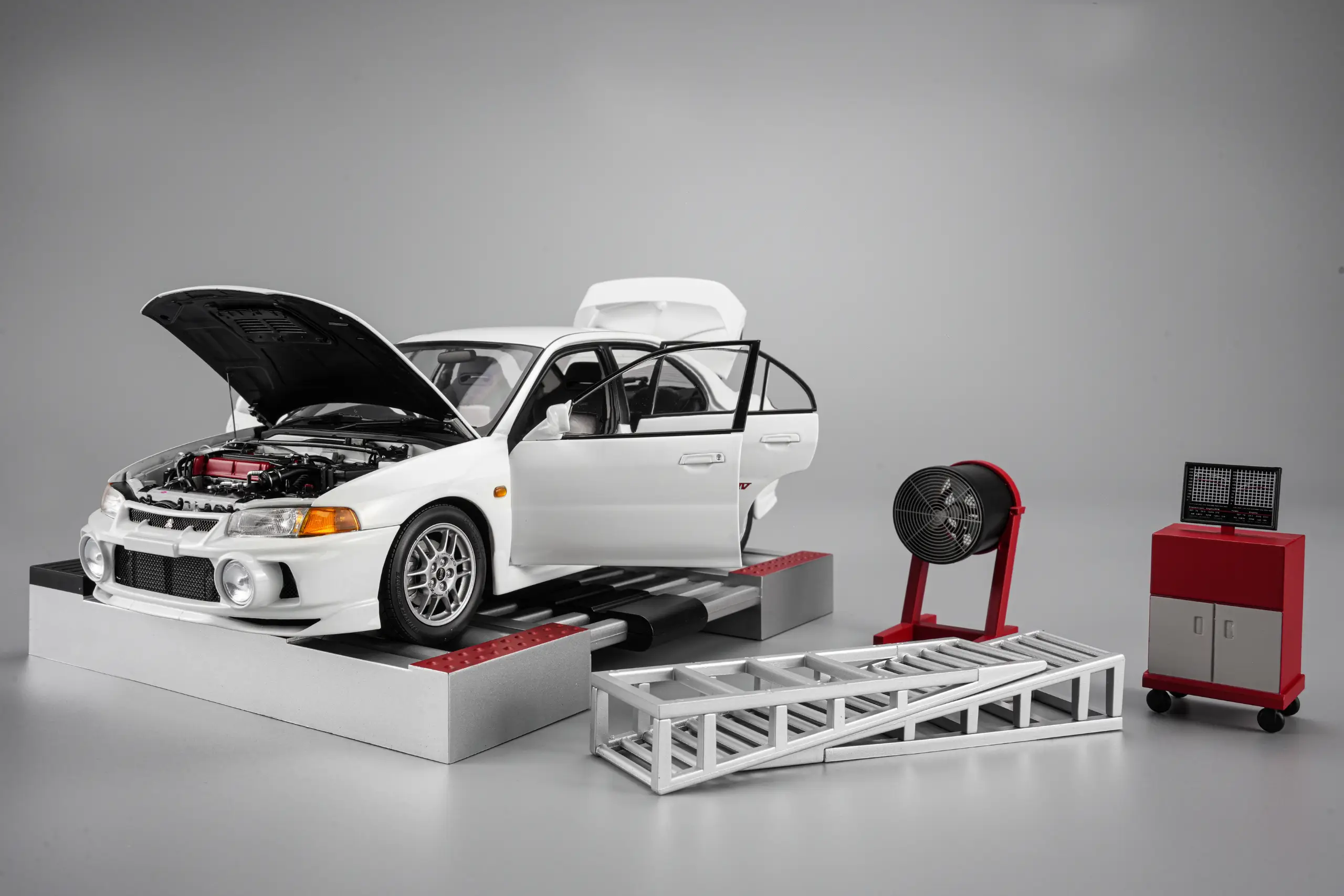 DSC08853 Mitsubishi Lancer Evolution IV GSR Scotia White w / Dyno MOTORHELIX